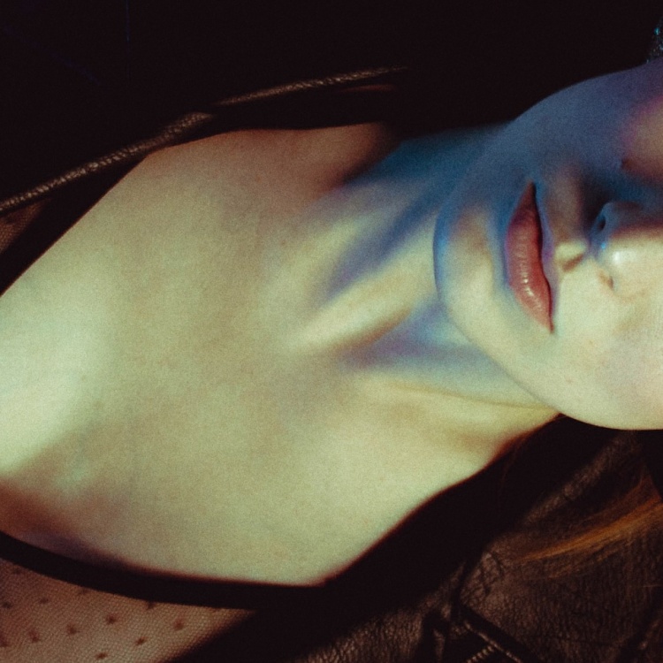 FASHION AND FINE ART PHOTOGRAPHER